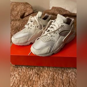 Nike Air Huarache Sneakers